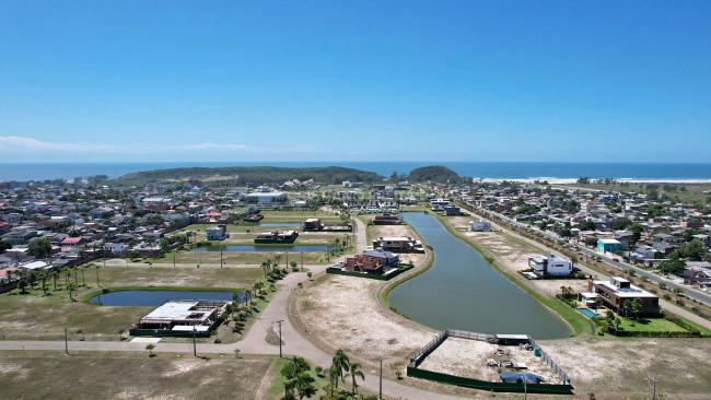 Terreno em Condomínio à venda no bairro Praia da Cal, Torres, Referencia: 769