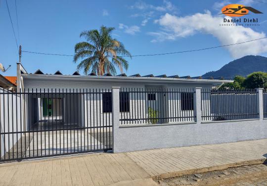 Casa à venda no bairro Centenário, Jaraguá do Sul, Referencia: ca1027