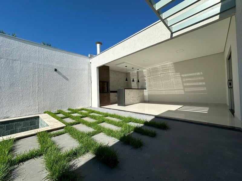 Casa à venda no bairro Jardim Califórnia, Cuiabá, Referencia: PARC-3053