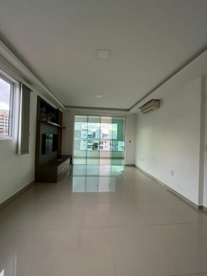 Apartamento Mobiliado à venda no bairro Meia Praia, , Itapema., Referencia: 107