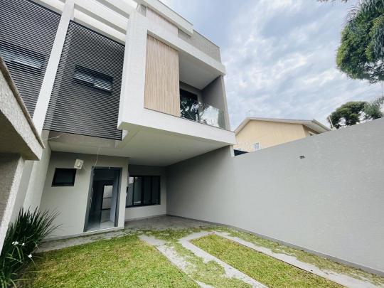 Sobrado à venda no bairro Água Verde, Curitiba, Referencia: SO632