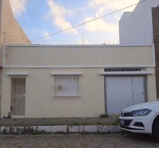 Casa à venda no bairro Centro, Pelotas, Referencia: 204