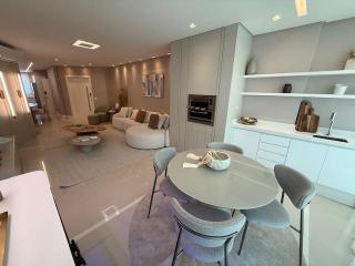 Apartamento Mobiliado à venda no bairro Centro, Balneário Camboriú, Referencia: 9