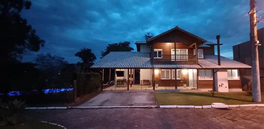 Casa em Condomínio à venda no bairro Vargem Grande, Florianópolis, Referencia: 4