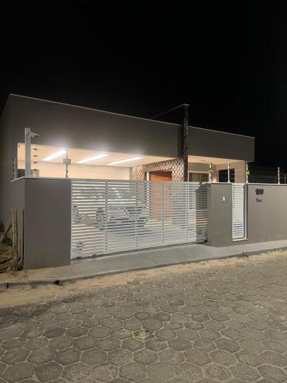Casa à venda no bairro São João do Rio Vermelho, Florianópolis, Referencia: 8