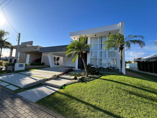 Casa em Condomínio à venda no bairro Maritimo, Tramandaí, Referencia: 0031