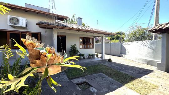 Casa à venda no bairro São Jorge, Novo Hamburgo, Referencia: 2618