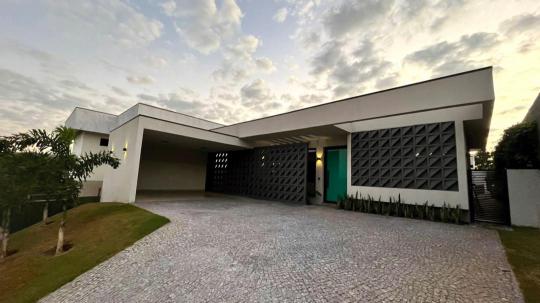 Casa em Condomínio à venda no bairro Condomínio Residencial Sete Lagos, Itatiba, Referencia: 133