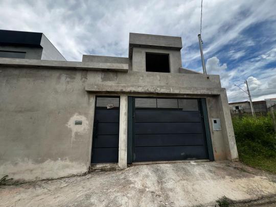 Casa à venda no bairro Jardim Candelária, Divinópolis, Referencia: 69