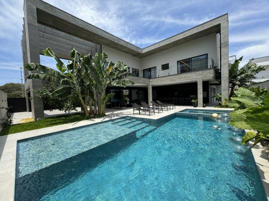 Casa à venda no bairro Jurerê Internacional, Florianópolis, Referencia: 1462