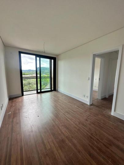 Apartamento à venda no bairro Vale das Montanhas, Gramado, Referencia: 1560