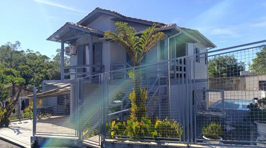 Casa à venda no bairro Metropol, Criciúma, Referencia: 305