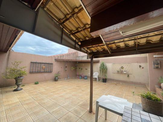 Casa - Sobrado à venda no bairro Vila Rosa Pires, Campo Grande, Referencia: 9