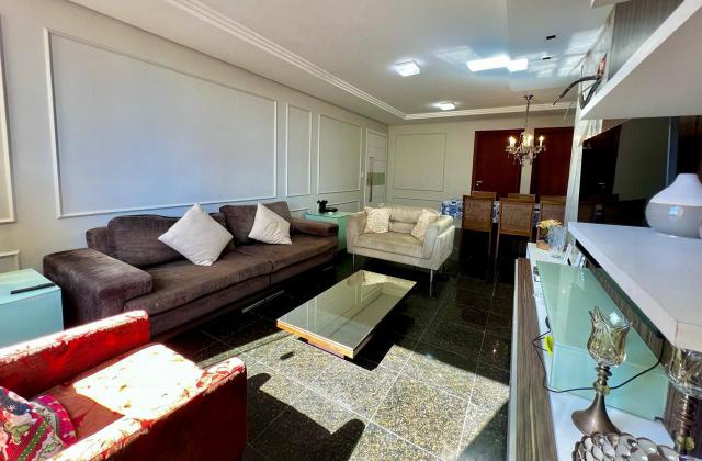 Apartamento à venda no bairro Vicente Pinzon, Fortaleza, Referencia: AP0168