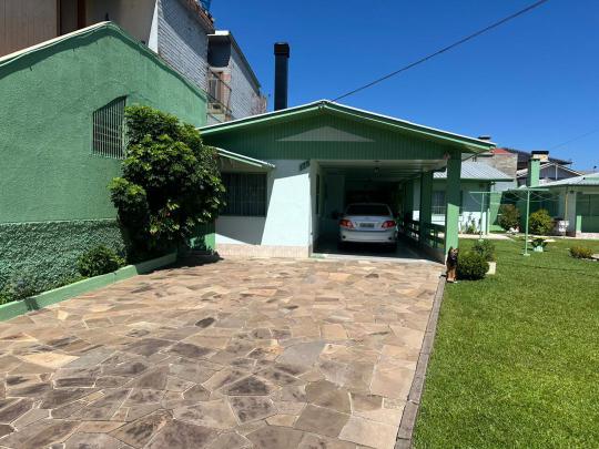 Casa à venda no bairro Serrano, Caxias do Sul, Referencia: 165096