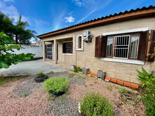 Casa à venda no bairro Zona Nova, Tramandaí, Referencia: 702