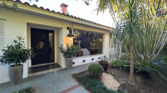 Casa à venda no bairro Tupinambá, Cachoeira do Sul, Referencia: 166946