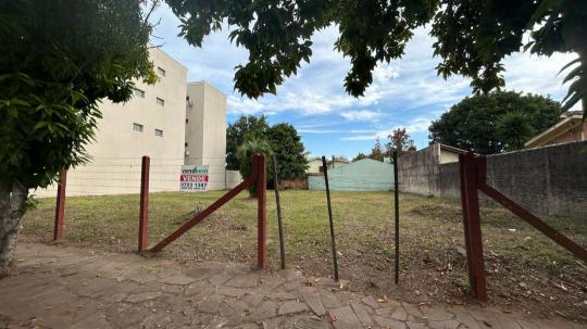 Terreno à venda no bairro Barcelos, Cachoeira do Sul, Referencia: 166950