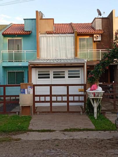 Sobrado Duplex à venda no bairro , Tramandaí, Referencia: 0394
