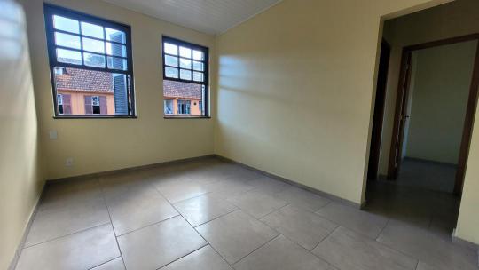 Apartamento para alugar no bairro Passo da Areia, Porto Alegre, Referencia: AP0314