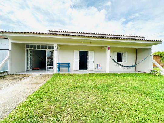 Casa à venda no bairro Atlântida Sul, Osório, Referencia: 071