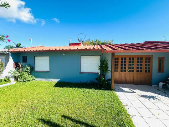 Casa à venda no bairro Atlântida Sul, Osório, Referencia: 027