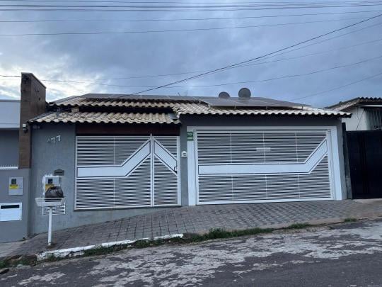 Casa à venda no bairro Residencial Oliveira, Alfenas, Referencia: 1420