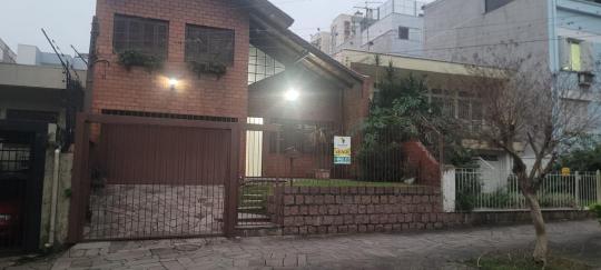 Casa à venda no bairro São João, Porto Alegre, Referencia: VP 190