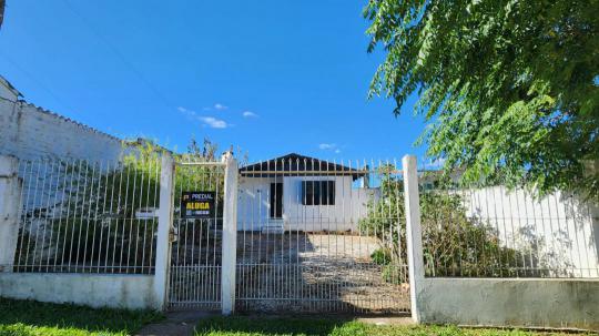 Casa para alugar no bairro Tarumã, Bagé, Referencia: 2756