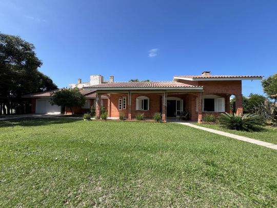 Casa à venda no bairro REMANSO, XANGRI-LÁ, Referencia: 4695