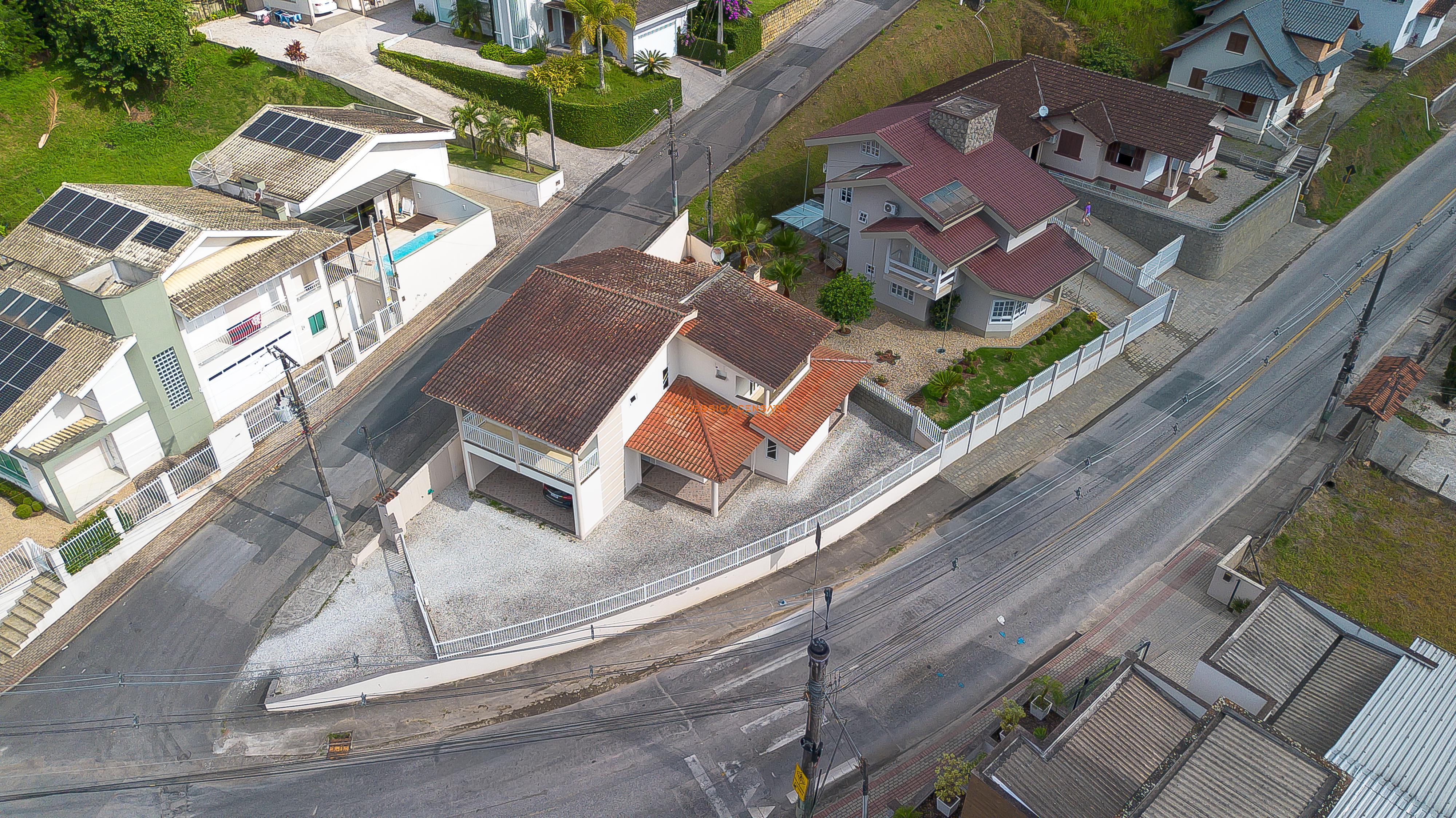 Casa de 4 quartos, 240m² no bairro Guarani, em Brusque | Eu Corretor