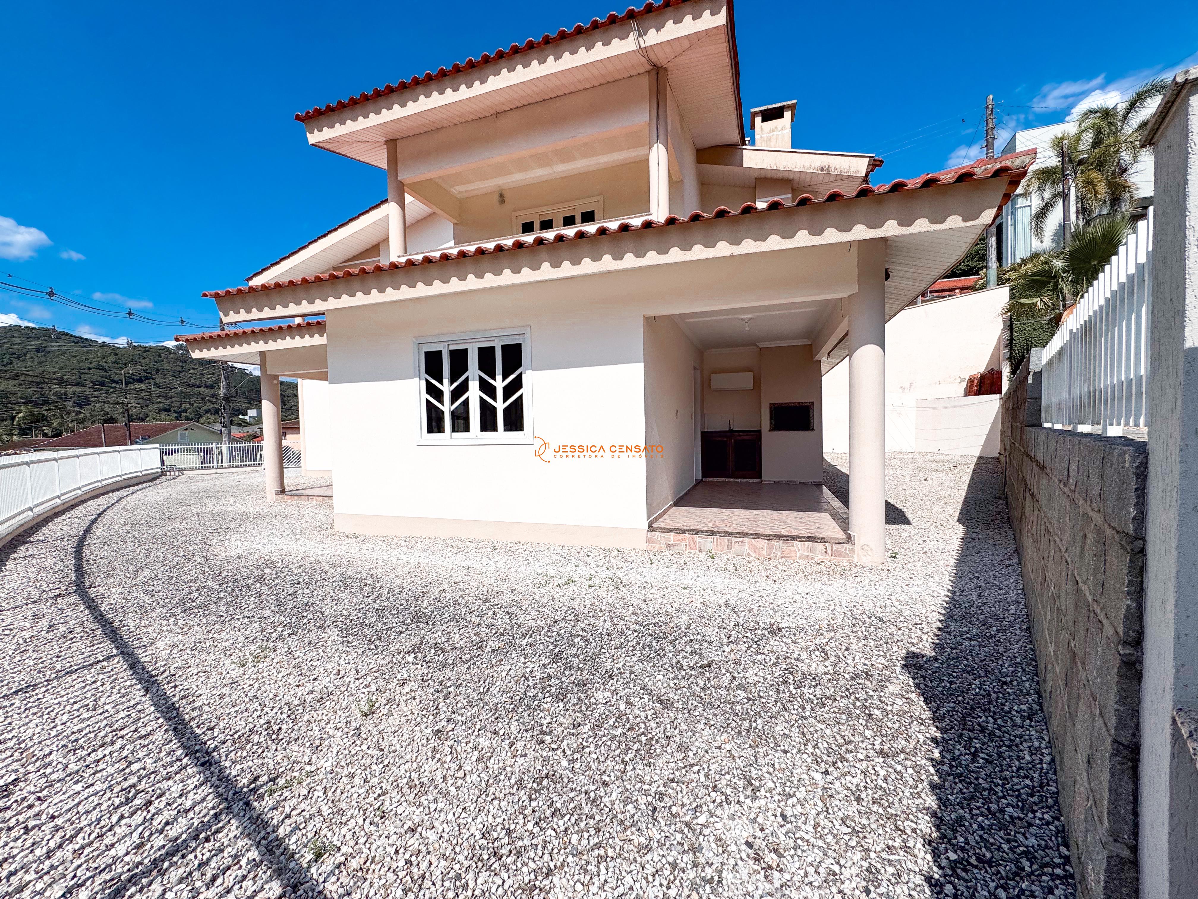 Casa de 4 quartos, 240m² no bairro Guarani, em Brusque | Eu Corretor